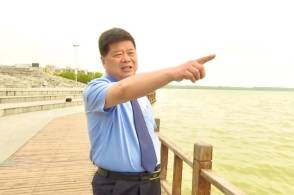 救人！检察官纵身跃入湖中